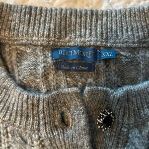 Women’s XXL grey sweater by Biltmore with long puffed sleeves
